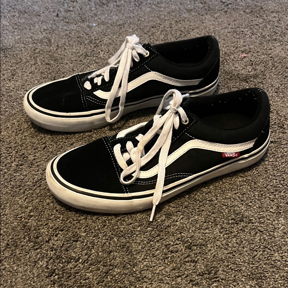 Vans Black and White Old Skool Sneakers - Picture 2 of 7